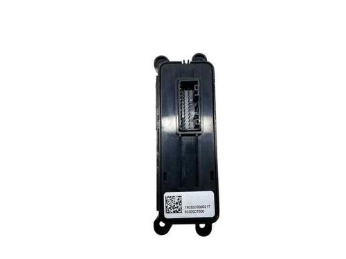 Used Switch Switch HYUNDAI TUCSON (TL, TLE) 1.6 CRDi hybrid 48V (116 hp) 30410362 30410362