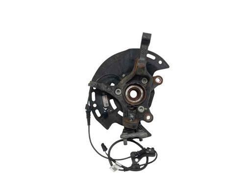 Used Left front steering knuckle HYUNDAI i30 (PDE, PD, PDEN) 1.6 CRDi (110 hp) 27449969