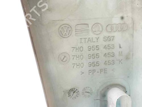 Used Windscreen washer tank VW TRANSPORTER T5 Van (7HA, 7HH, 7EA, 7EH) 2.5 TDI (130 hp) 26651973