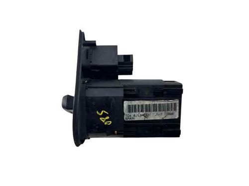 Used Headlight switch Headlight switch SEAT IBIZA IV (6J5, 6P1) 1.4 TDI (80 hp) 31583252 31583252