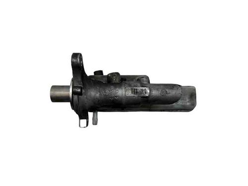 Used Brake master cylinder Brake master cylinder RENAULT MEGANE III Grandtour (KZ0/1) 1.5 dCi (KZ09, KZ0D, KZ1G, KZ29, KZ14, KZ1W, KZ10, KZ1F,... (110 hp) 33013983 33013983