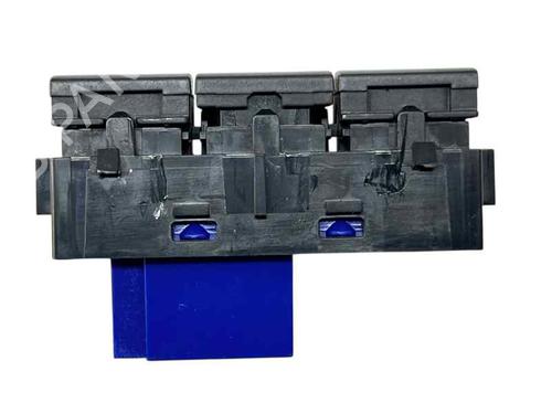 Used Switch Switch PEUGEOT 208 II (UB_, UP_, UW_, UJ_) 1.2 VTi 82 (82 hp) 30586651 30586651