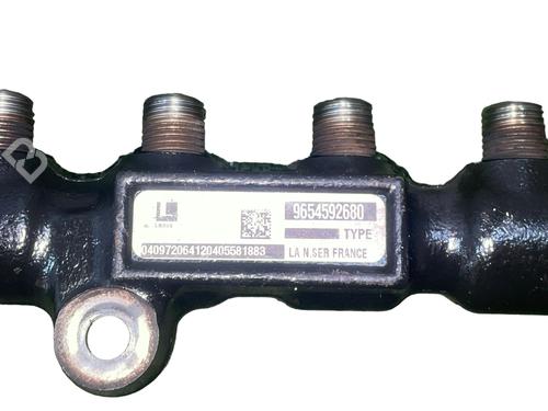 Used Injection rail Injection rail CITROËN C3 I (FC_, FN_) 1.4 HDi (68 hp) 26286230 26286230