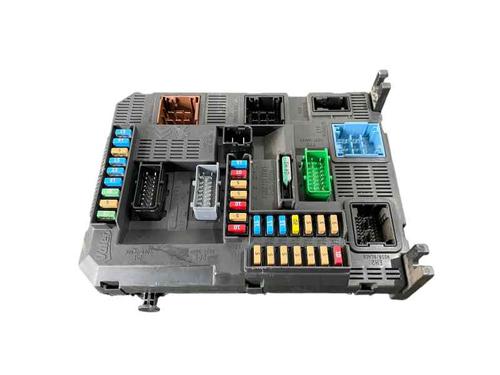 Used Fuse box PEUGEOT 208 I (CA_, CC_) 1.2 VTI 82 (82 hp) 24224977