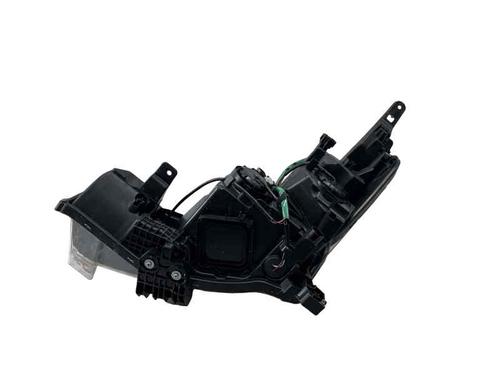 Used Right headlight Right headlight NISSAN LEAF (ZE1) Electric (150 hp) 32181885 32181885