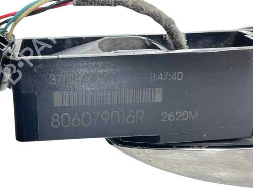 front-left-exterior-door-handle-renault-megane-iv-hatchback-b9amn_-2015-30270968 main image