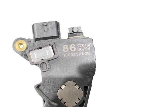 pedal-nissan-pulsar-hatchback-c13-2014-25212337 main image