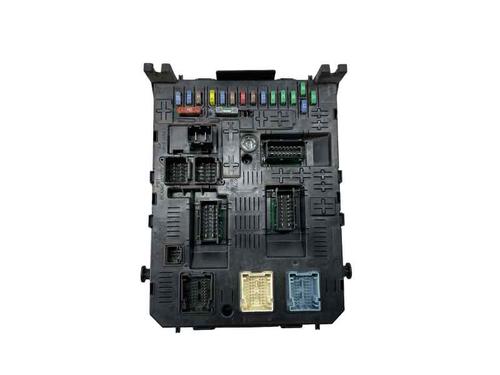 Used Fuse box PEUGEOT PARTNER Tepee 1.6 HDi 75 (16V) (75 hp) 30746725
