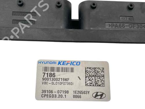 Used Engine control unit (ECU) Engine control unit (ECU) HYUNDAI BAYON (BC3) 1.0 T-GDI 48V-Hybrid (120 hp) 25213452 25213452