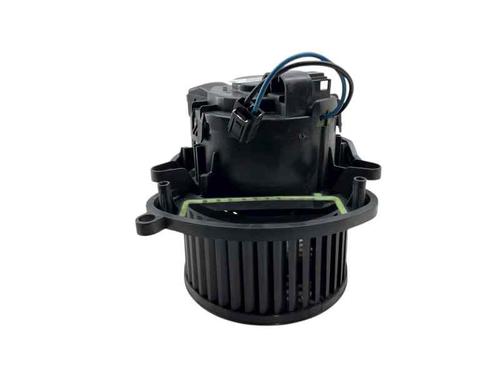 Used Heater blower motor Heater blower motor RENAULT MEGANE IV Grandtour (K9A/M/N_) 1.6 dCi 130 (130 hp) 30270980 30270980
