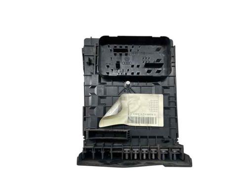 Zekeringkast VW CADDY III Box Body/MPV (2KA, 2KH, 2CA, 2CH) 1.9 TDI (105 hp) 29605656