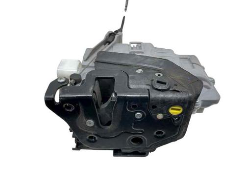 Używane Zamek drzwi tylnych prawych SEAT LEON (1P1) 1.9 TDI (105 hp) 29993771