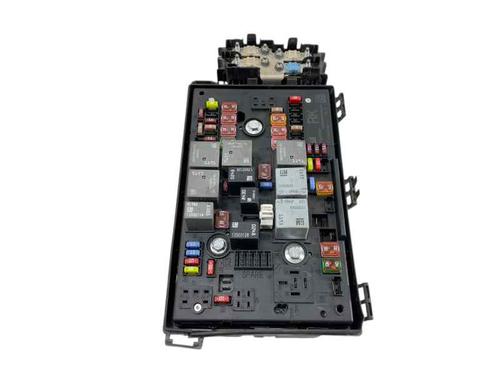 Fuse box OPEL ASTRA J (P10) 2.0 CDTI (68) | BP26161489E1 