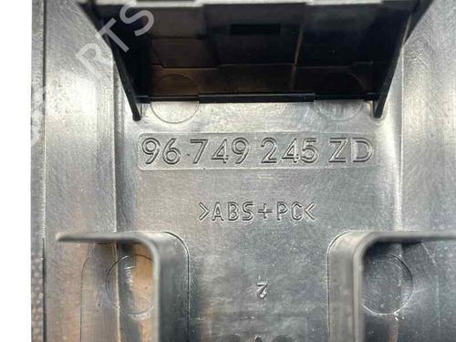 Used Left front window switch Left front window switch PEUGEOT 208 I (CA_, CC_) [2012-2021] 31682968 31682968
