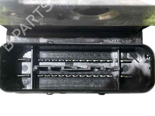 Used ABS pump ABS pump TOYOTA YARIS (_P13_) 1.3 (NSP130_, NSP130) (99 hp) 25211892 25211892