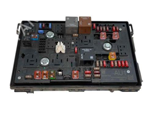Used Fuse box OPEL AMPERA (R12) EV 150 (151 hp) 25019011