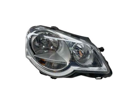 Lyskaster høyre VW POLO IV (9N_, 9A_) 1.4 TDI (70 hp) 29908356