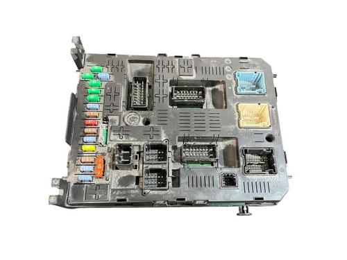 Used Fuse box Fuse box CITROËN C4 Picasso I MPV (UD_) 1.6 HDi (109 hp) 31682846 31682846