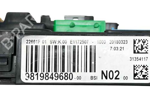 Used Fuse box Fuse box PEUGEOT 208 II (UB_, UP_, UW_, UJ_) 1.2 VTi 82 (82 hp) 30586653 30586653