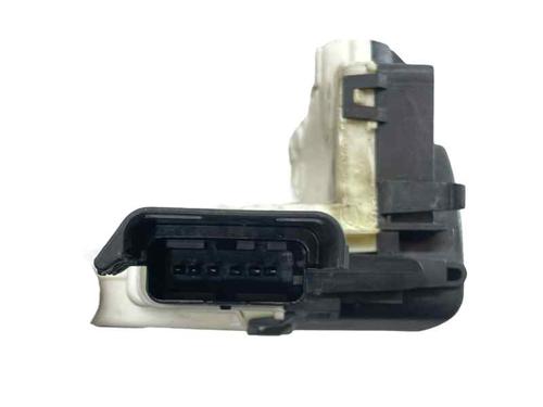 Venstre bagtil lås PEUGEOT 3008 I MPV (0U_) 1.6 HDi (112 hp) 28070313