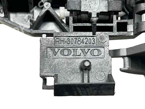 Used Front right exterior door handle VOLVO C30 (533) 2.0 D (136 hp) 31870000
