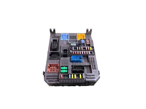 Used Fuse box Fuse box CITROËN C3 III (SX) 1.2 VTi 82 (82 hp) 24224111 24224111