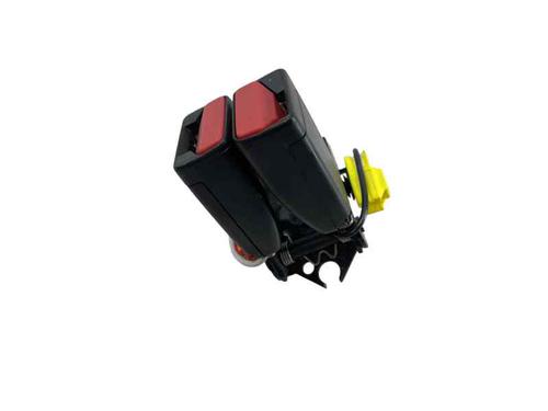 Seat buckle VOLVO V60 I (155) D4 AWD | BP28052322I32 