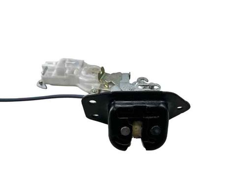 Used Tailgate lock NISSAN MICRA IV (K13K, K13KK) 1.2 (80 hp) 32181991