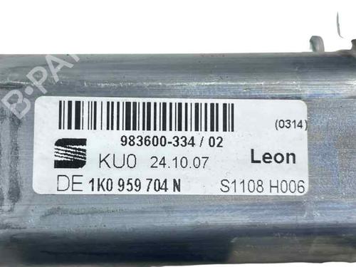 Rudehejsemekanisme Højre bagtil SEAT LEON (1P1) 1.8 TSI | BP29448942C25 