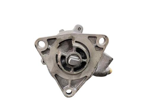 Used Vacuum pump Vacuum pump ALFA ROMEO 147 (937_) 1.9 JTD (937.AXF1A, 937.BXF1A) (101 hp) 25889226 25889226