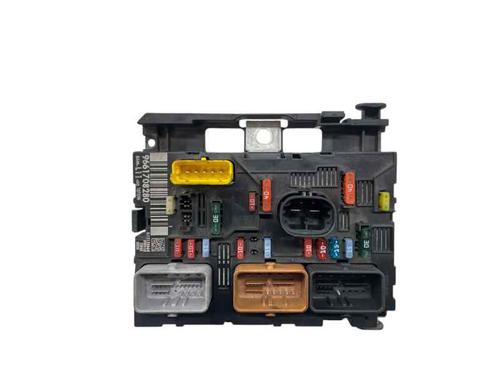 Used Fuse box PEUGEOT 307 SW (3H) 2.0 HDi 135 (136 hp) 31869422