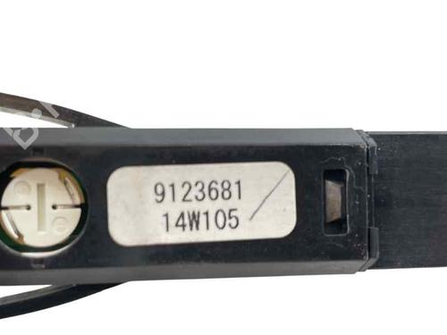 Used Warning switch VOLVO V60 I (155) D4 AWD (181 hp) 29177247