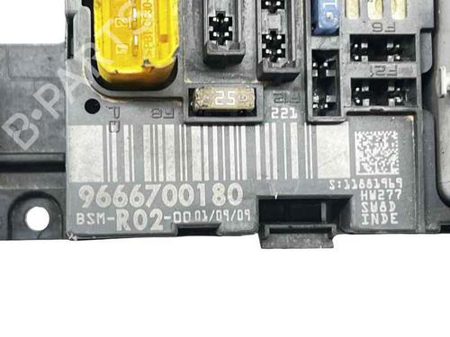 Used Fuse box Fuse box CITROËN C5 III Break (RW_) 2.2 HDi (RW4HTH) (170 hp) 34236973 34236973