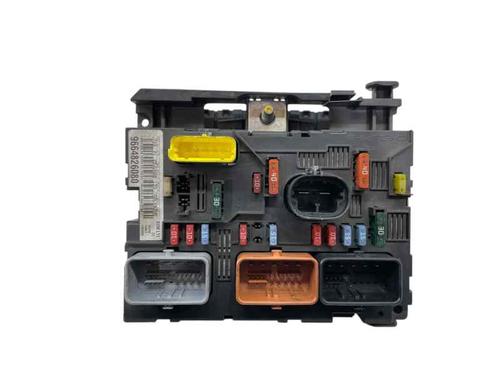 Used Fuse box CITROËN C4 I Saloon 1.6 HDi (109 hp) 29875638