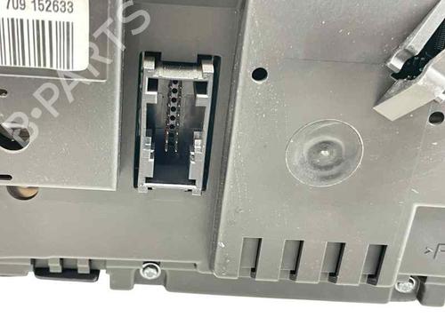 Used Instrument cluster BMW X1 (E84) sDrive 20 d (177 hp) 28122984