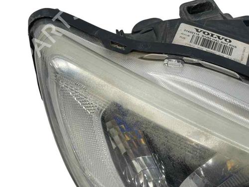 Used Right headlight Right headlight VOLVO V60 I (155) D4 AWD (181 hp) 28052317 28052317