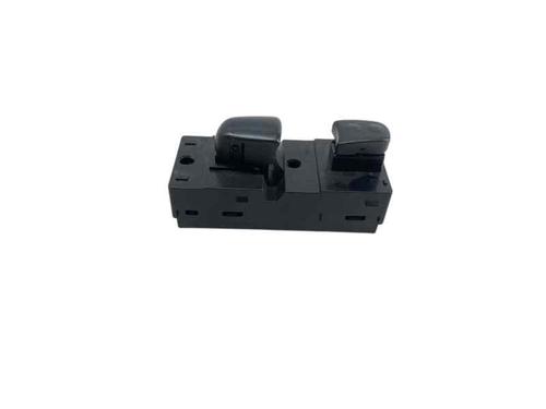 Used Right front window switch NISSAN JUKE (F15) 1.5 dCi (110 hp) 31682645