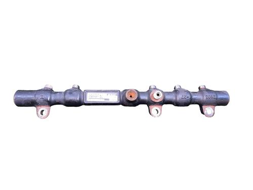 Used Injection rail Injection rail SSANGYONG RODIUS I 2.7 Xdi 4WD (163 hp) 25210705 25210705