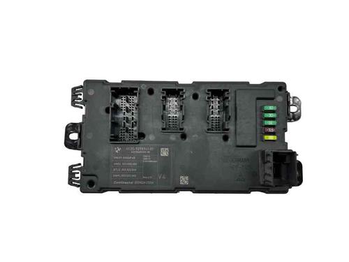 Used Fuse box BMW 1 (F21) 118 d (150 hp) 31657011