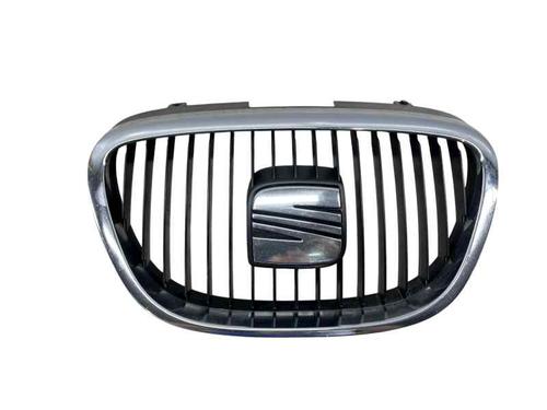 Used Grille SEAT LEON (1P1) 1.9 TDI (105 hp) 29328763