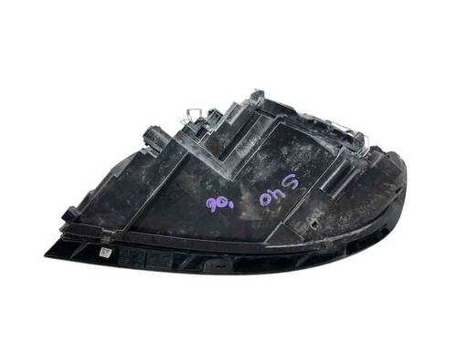 Right headlight VOLVO S40 II (544) 2.0 D | BP31682938C29 