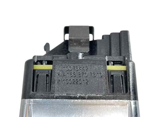 Used Switch Switch MERCEDES-BENZ GLA-CLASS (X156) GLA 200 CDI / d (156.908) (136 hp) 33810755 33810755