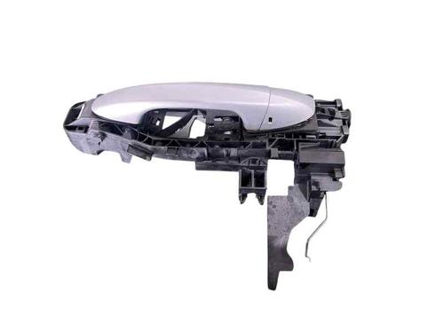 Venstre foran utvendig håndtak MERCEDES-BENZ C-CLASS (W205) C 220 BlueTEC / d (205.002, 205.004) (170 hp) 25212935