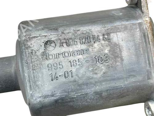 Used Front right window mechanism Front right window mechanism MERCEDES-BENZ SPRINTER 3,5-t Van (B906) 313 CDI (906.631, 906.633, 906.635, 906.637) (129 hp) 29203687 29203687