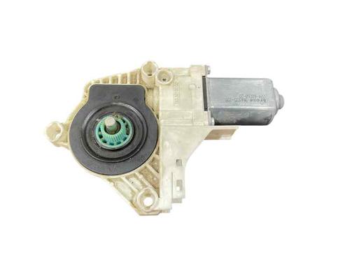 Used Left front window motor Left front window motor AUDI A4 B8 (8K2) [2007-2017] 31682833 31682833