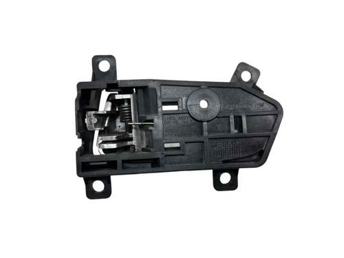 Used Front right interior door handle Front right interior door handle KIA SPORTAGE III (SL) 1.7 CRDi (116 hp) 30871348 30871348