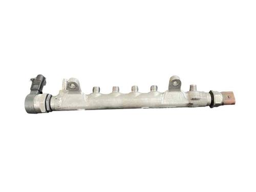 Injection rail VW PASSAT B6 (3C2) 2.0 TDI | BP30746757M98 - Image 2