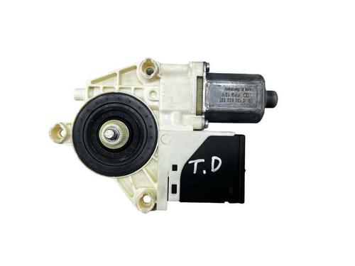 Used Right rear window motor Right rear window motor RENAULT MEGANE III Hatchback (BZ0/1_, B3_) 1.5 dCi (BZ09, BZ0D, BZ1W, BZ29, BZ14) (110 hp) 34236736 34236736