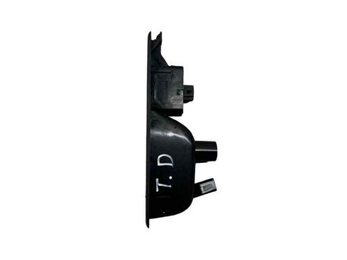 right-rear-window-switch-renault-megane-iv-grandtour-k9amn_-2016-33014004 main image