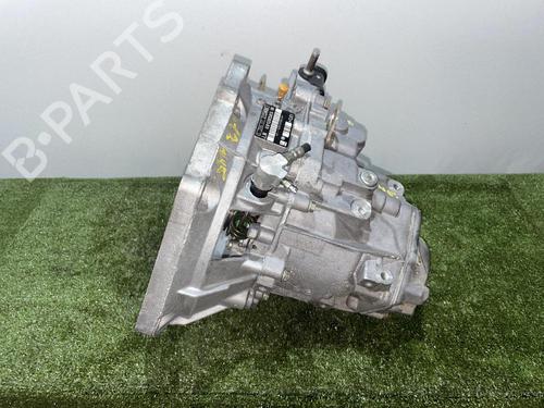 Used Gearbox OPEL VECTRA A (J89) [1988-1995]  31684274